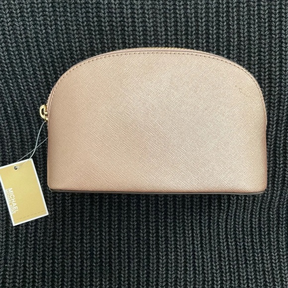 Michael Kors Pouch - Picture 2 of 16